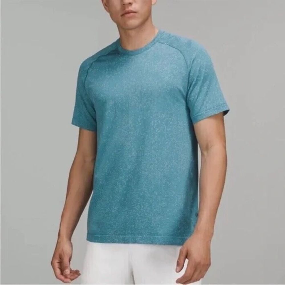 Lululemon Men’s Metal Vent Tech Shirt